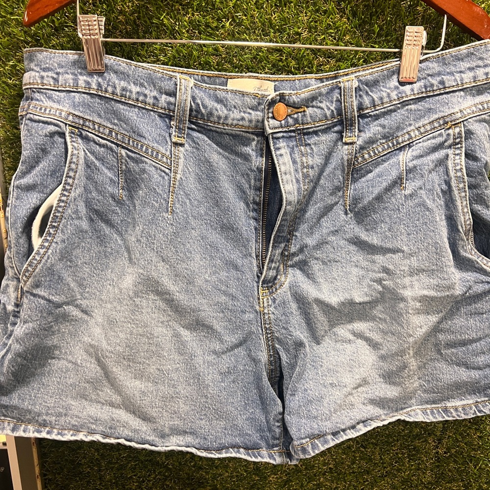 Universal Thread Blue Jean Shorts Classic Design